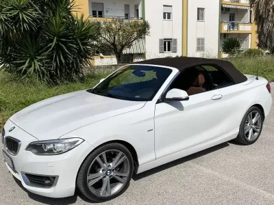 Usata BMW 218 Luxury Line 150 CV (110 kW) 2015 Bianco Cabrio