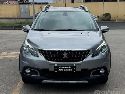 Usata Peugeot 2008 Allure 102 CV (75 kW) 2019 Grigio SUV