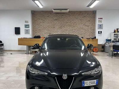 Brugt Alfa Romeo Giulia 150 HK (110 kW) 2017 Sort Sedan