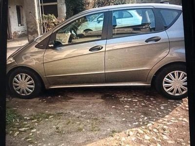 Usata Mercedes A200 140 CV (102 kW) 2004 Grigio Berlina
