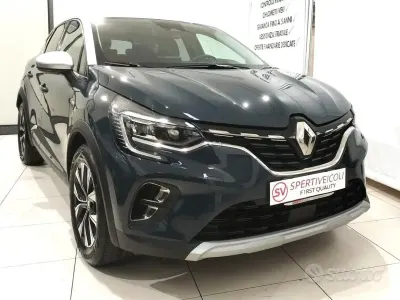Usata Renault Captur Techno 101 CV (74 kW) 2023 Blu SUV