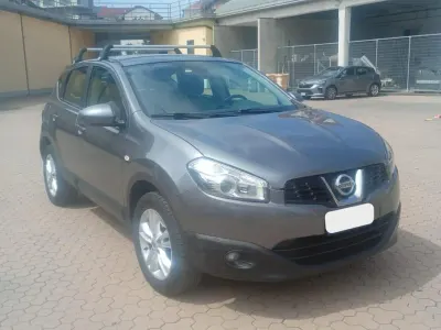 Usata Nissan Qashqai Tekna 117 CV (86 kW) 2012 Grigio SUV