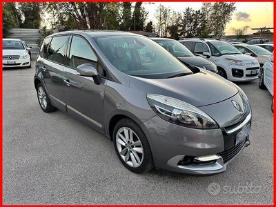 Usata Renault Scénic III Bose Edition 110 CV (80 kW) 2012 Grigio Monovolume