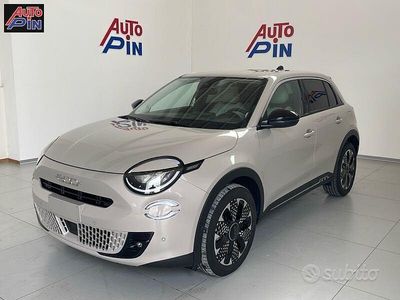 Usata Fiat 600 La Prima 136 CV (100 kW) 2025 Beige SUV