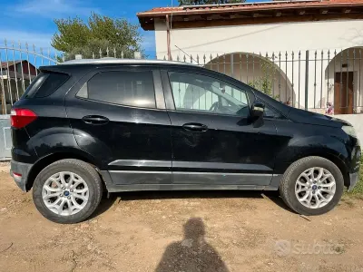 Usata Ford Ecosport Titanium 90 CV (66 kW) 2017 Nero SUV