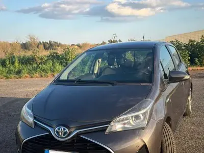 Usata Toyota Yaris Hybrid
