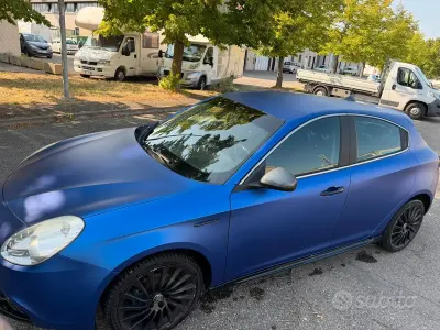 Usata Alfa Romeo Giulietta 105 CV (77 kW) 2013 Bluazzurro Utilitaria