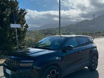 Käytetty Jeep Avenger 101 HP (74 kW) 2025 Musta Katumaasturi