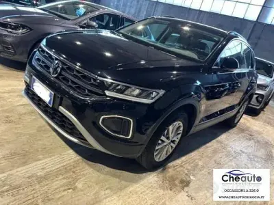 Usata VW T-Roc Life 116 CV (85 kW) 2025 Nero SUV