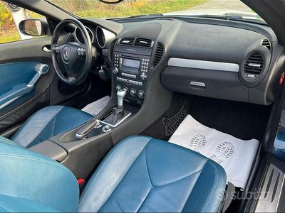Usata Mercedes SLK200 163 CV (119 kW) 2004 Blu Cabrio