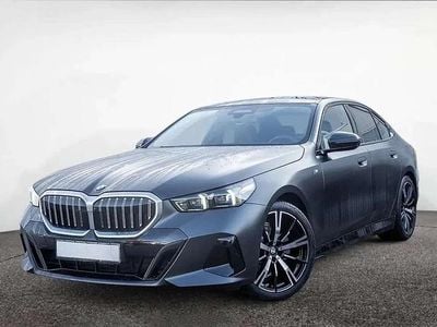 Usata BMW 520 M Sport 197 CV (144 kW) 2024 Frozen deep gray Berlina