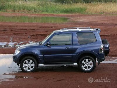 usata Mitsubishi Pajero Pajero 3.2 DI-D 16V aut. 3p. Instyle DPF