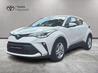 Usata Toyota C-HR Active 122 CV (89 kW) 2020 Bianco SUV