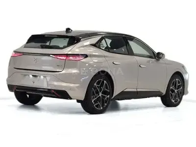 Nuova DS Automobiles DS4 224 CV (164 kW) 2026 Grigio Utilitaria