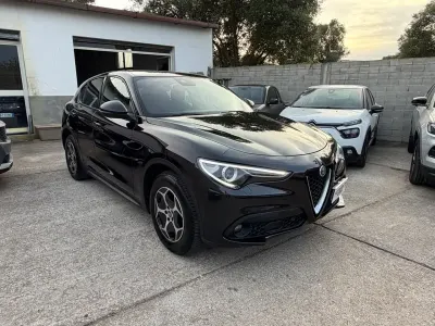 Usado Alfa Romeo Stelvio Business 190 CV (139 kW) 2022 Negro SUV