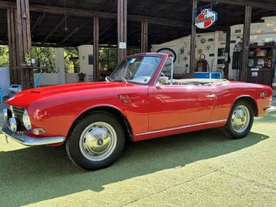 Usado Fiat 1200 S 58 HP (42 kW) 1960 Vermelho Cabrios