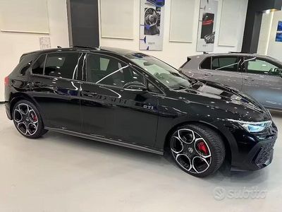 Occasion VW Golf VIII GTI 265 ch (194 kW) 2025 Noir Berline