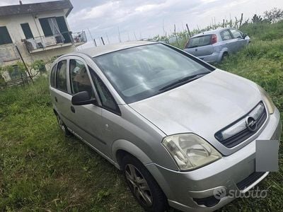 Usata Opel Meriva 90 CV (66 kW) 2009 Grigio Monovolume