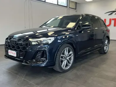 Usata Audi Q7 S-Line 286 CV (210 kW) 2025 Blu/azzurro SUV