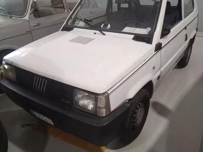 Usata Fiat 750 Young 34 CV (25 kW) 1987 Bianco Berlina