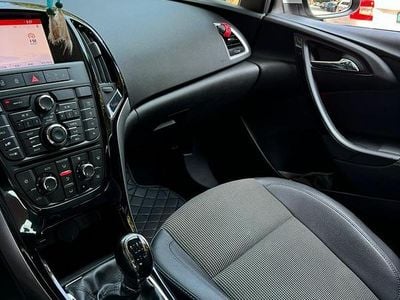 Usata Opel Astra Style 136 CV (100 kW) 2015 Coupé