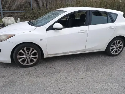 Usata Mazda 3 109 CV (80 kW) 2009 Bianco Berlina