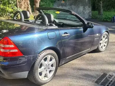 Usata Mercedes SLK200 192 CV (141 kW) 1998 Blu/azzurro Cabrio