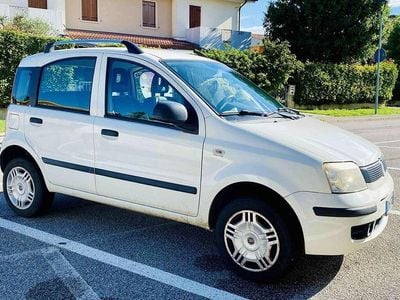 Bianco Usata 2012 Fiat Panda Dynamic Utilitaria | 2400 € (Cara)