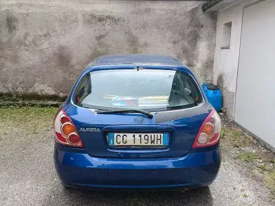 Usata Nissan Almera 90 CV (66 kW) 2003 Bluazzurro Berlina