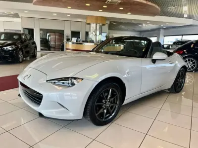 Usata Mazda MX5 Exceed 131 CV (96 kW) 2016 Grigio Cabrio