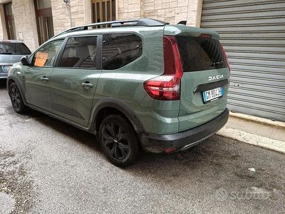 Usata Dacia Jogger Extreme 100 CV (73 kW) 2023 Verde Monovolume