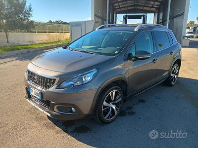 Usata Peugeot 2008 2019 Grigio SUV