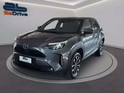 Usata Toyota Yaris Cross Trend 116 CV (85 kW) 2022 Grigio daytona perla SUV