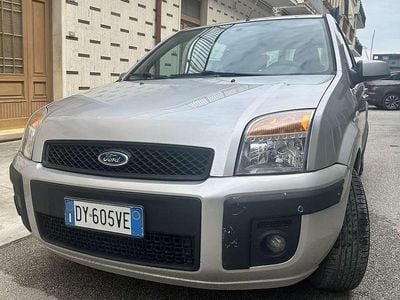 Usata Ford Fusion 68 CV (50 kW) 2009 Utilitaria