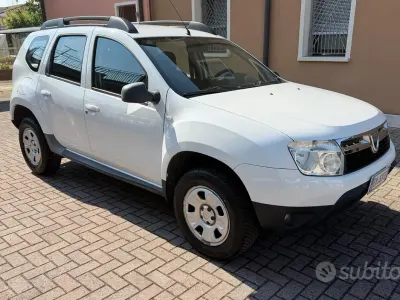 Usata Dacia Duster 90 CV (66 kW) 2012 Bianco SUV
