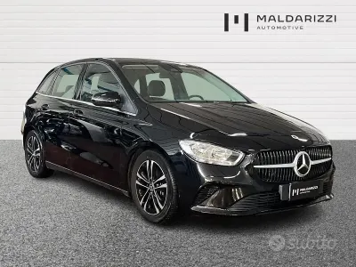 Begagnad Mercedes B180 Executive 116 HK (85 kW) 2023 Svart Minibuss
