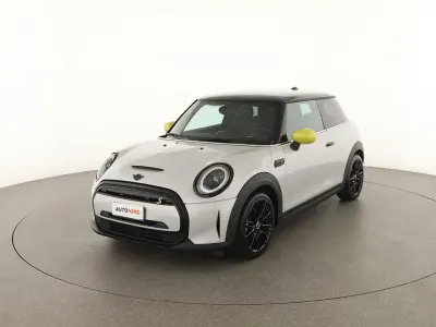 Usata Mini Cooper SE 135 kW (184 CV) 2022 Argento Utilitaria