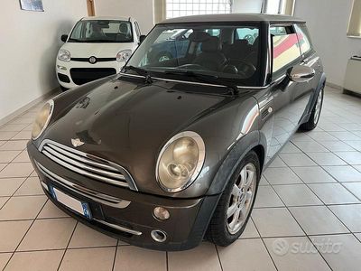 Usata Mini Cooper Coupé 116 CV (85 kW) 2005 Grigio Coupé