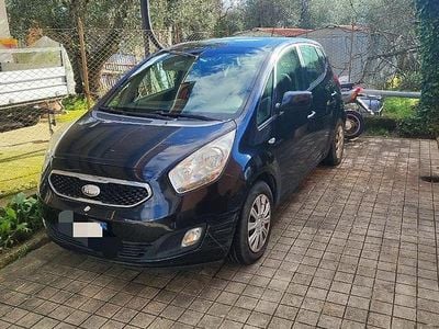 Usata Kia Venga 77 CV (56 kW) 2007 Nero Utilitaria