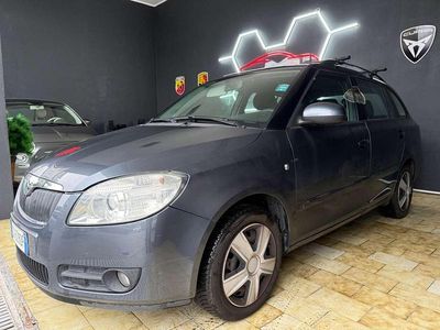 Usata Skoda Fabia Style 86 CV (63 kW) 2011 Grigio Station wagon