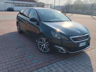 Usata Peugeot 308 Allure 125 CV (91 kW) 2015 Nero Station wagon