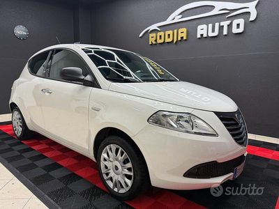 Usata Lancia Ypsilon Gold 95 CV (69 kW) 2014 Bianco Utilitaria