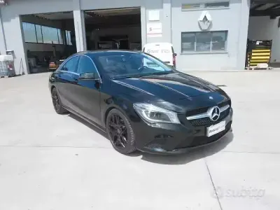 Usata Mercedes CLA220 177 CV (130 kW) 2016 Nero Coupé