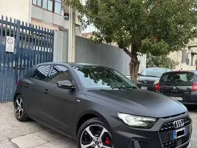 Usata Audi A1 S-Line 150 CV (110 kW) 2022 Nero SUV