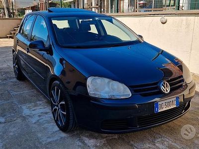Usata VW Golf V 2007 Blu Berlina