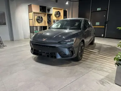 Nuova Cupra Leon 150 CV (110 kW) 2026 Grigio magnetico Berlina