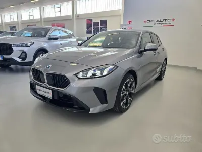 Usata BMW 118 M Sport 150 CV (110 kW) 2025 Grigio Utilitaria
