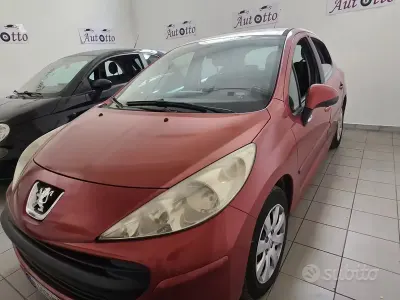 Usata Peugeot 207 68 CV (50 kW) 2007 Arancione Berlina