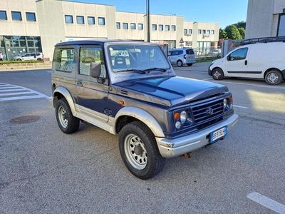 Suzuki Samurai