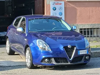 Usata Alfa Romeo Giulietta 120 CV (88 kW) 2018 Blu/azzurro Utilitaria